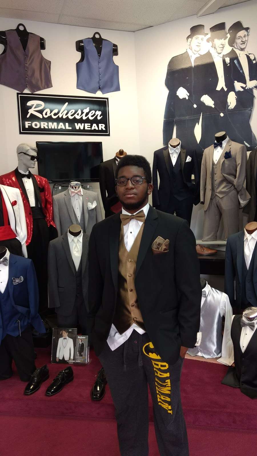 Rochester Formal Wear | 451 Route 38 W, Maple Shade Township, NJ 08052, USA | Phone: (856) 755-1466
