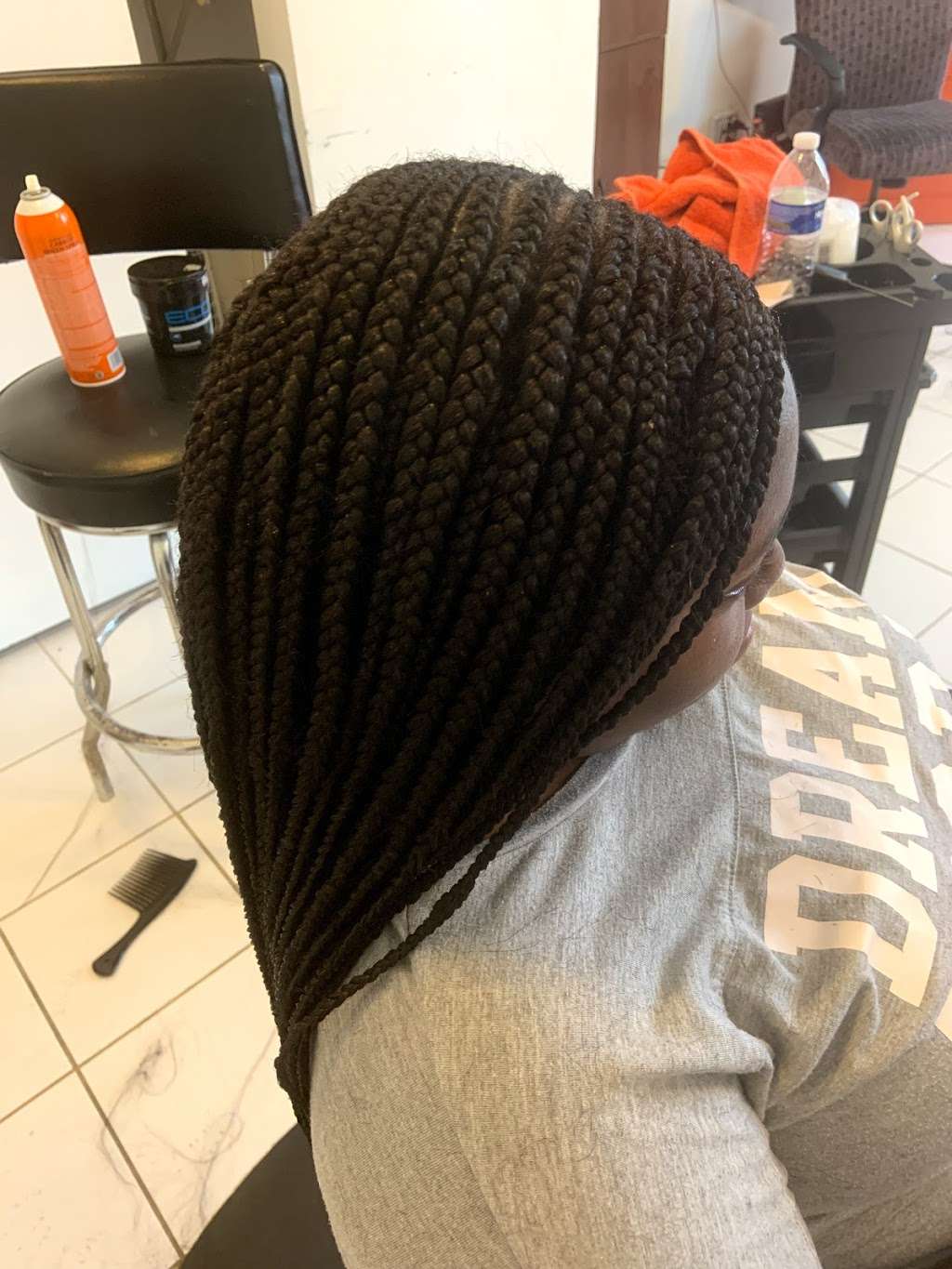 Buyi African hair braiding Salon | 644 Lorraine Ave, Waukegan, IL 60085, USA | Phone: (224) 733-7321
