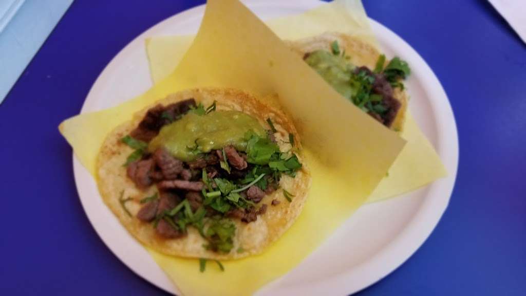 Taqueria Los Famosos | 2220 E Plaza Blvd T-1, National City, CA 91950 | Phone: (619) 259-2649