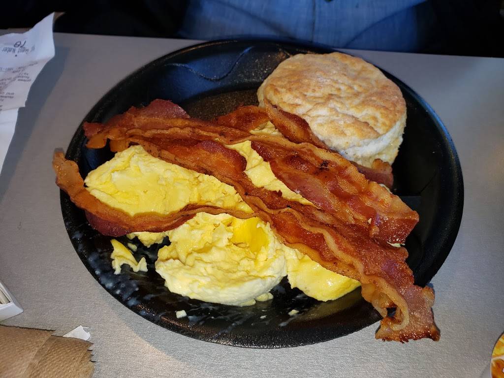 Biscuitville | 3465 Martins Trail Ln, Walkertown, NC 27051, USA | Phone: (336) 754-1570