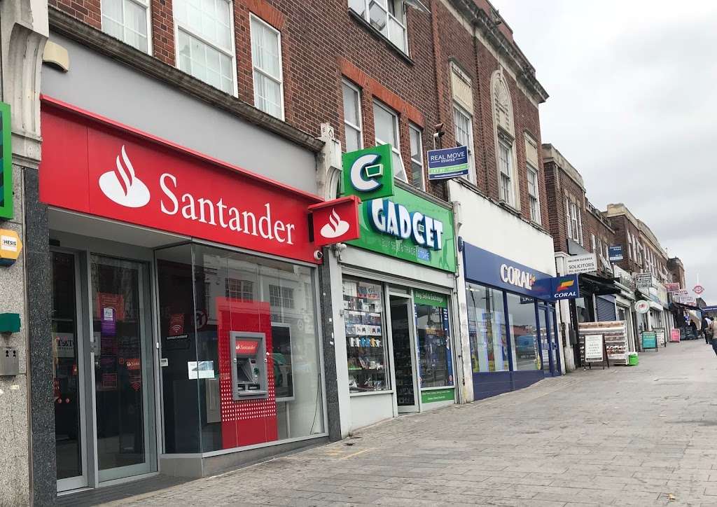 Santander | 247 Heathway, Dagenham RM9 5BG, UK | Phone: 0845 765 4321