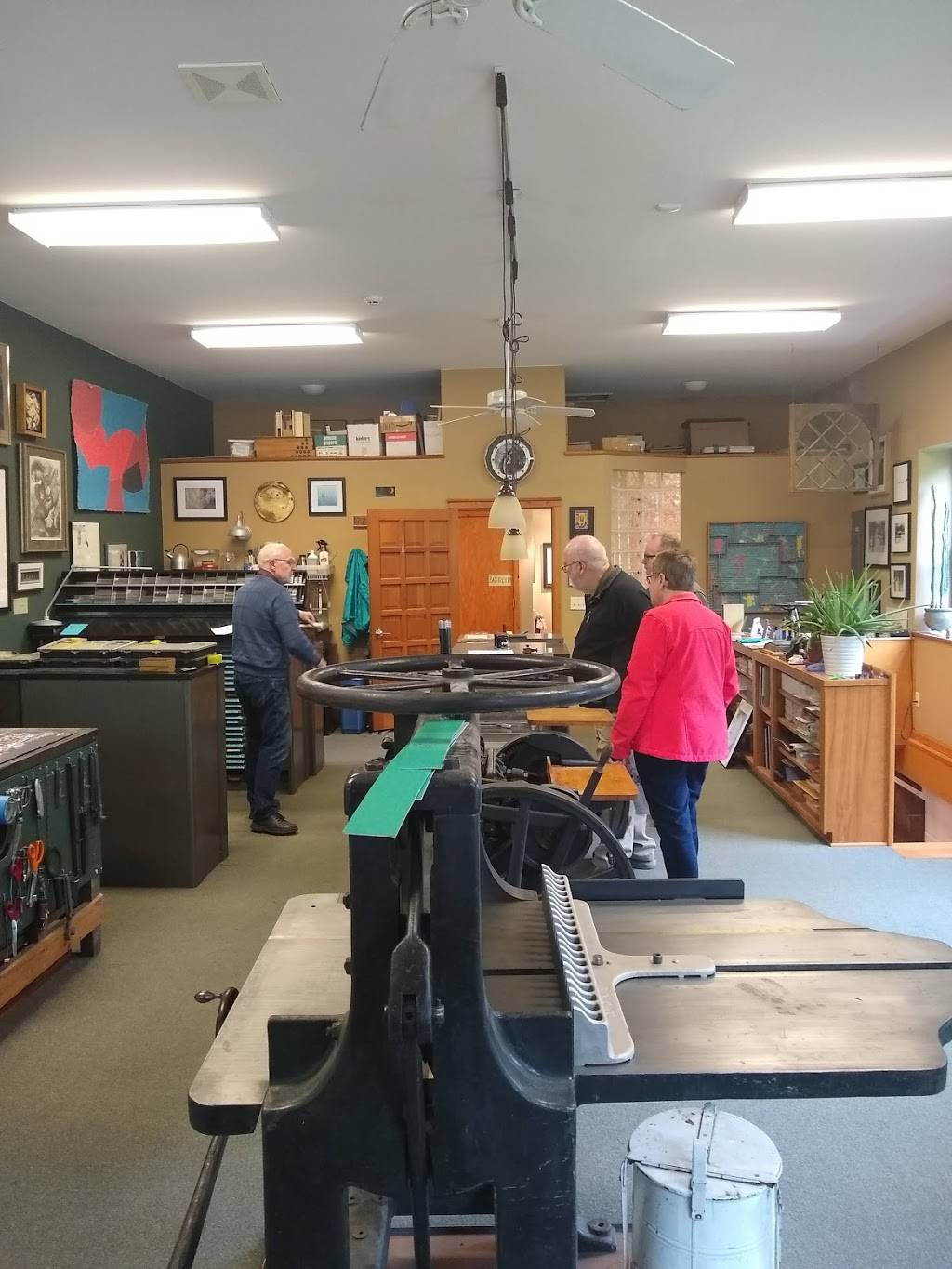 Homewood Studios LLC | 2400 Plymouth Ave N, Minneapolis, MN 55411, USA | Phone: (612) 587-0230