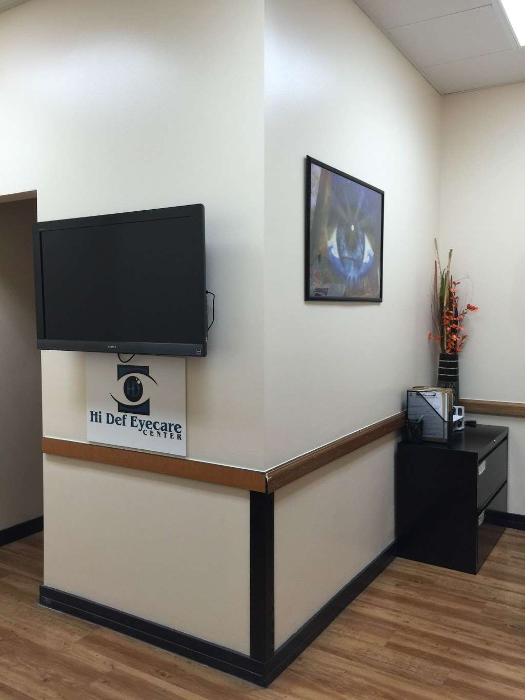 Hi Def Eyecare Center California | 45485 Miramar Way, California, MD 20619, USA | Phone: (240) 434-1907