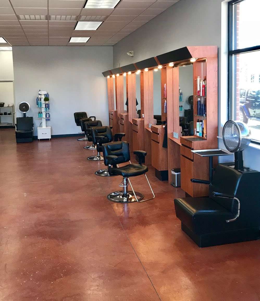 Hair And Nails Studio | 12704 S Blackbob Rd, Olathe, KS 66062, USA | Phone: (913) 710-6473