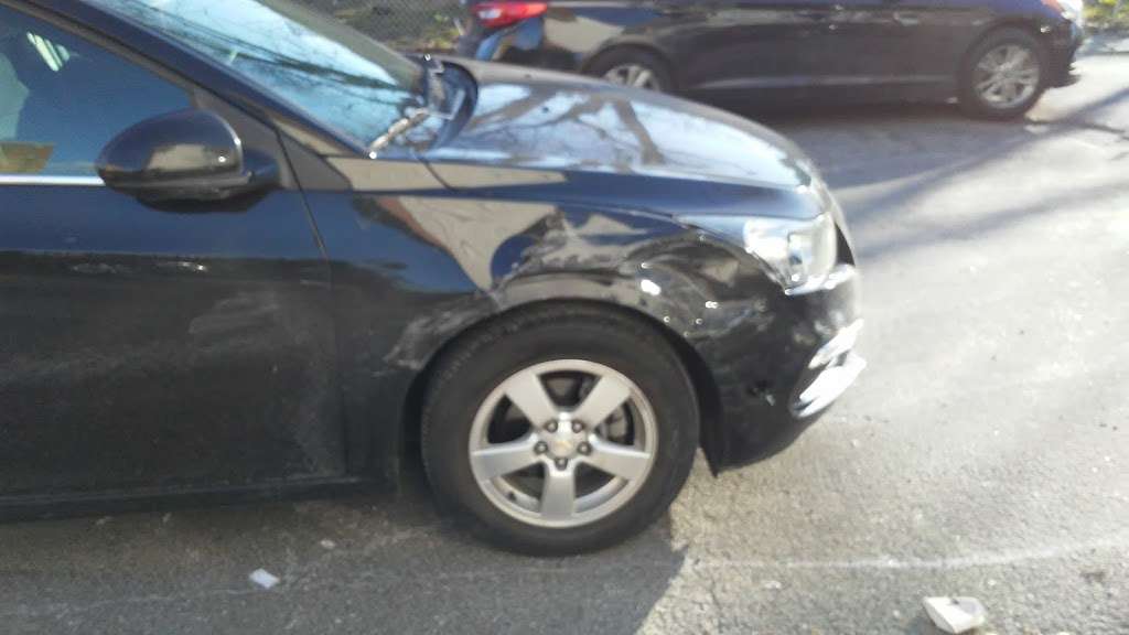 A-1 Expressway Collision Inc | 211 Veterans Rd W, Staten Island, NY 10309 | Phone: (718) 317-9800