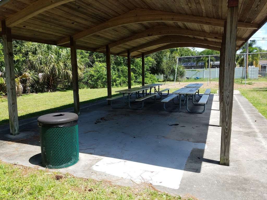 Pineview Park | 700 Buttonwood Dr, Merritt Island, FL 32953, USA | Phone: (321) 633-1874