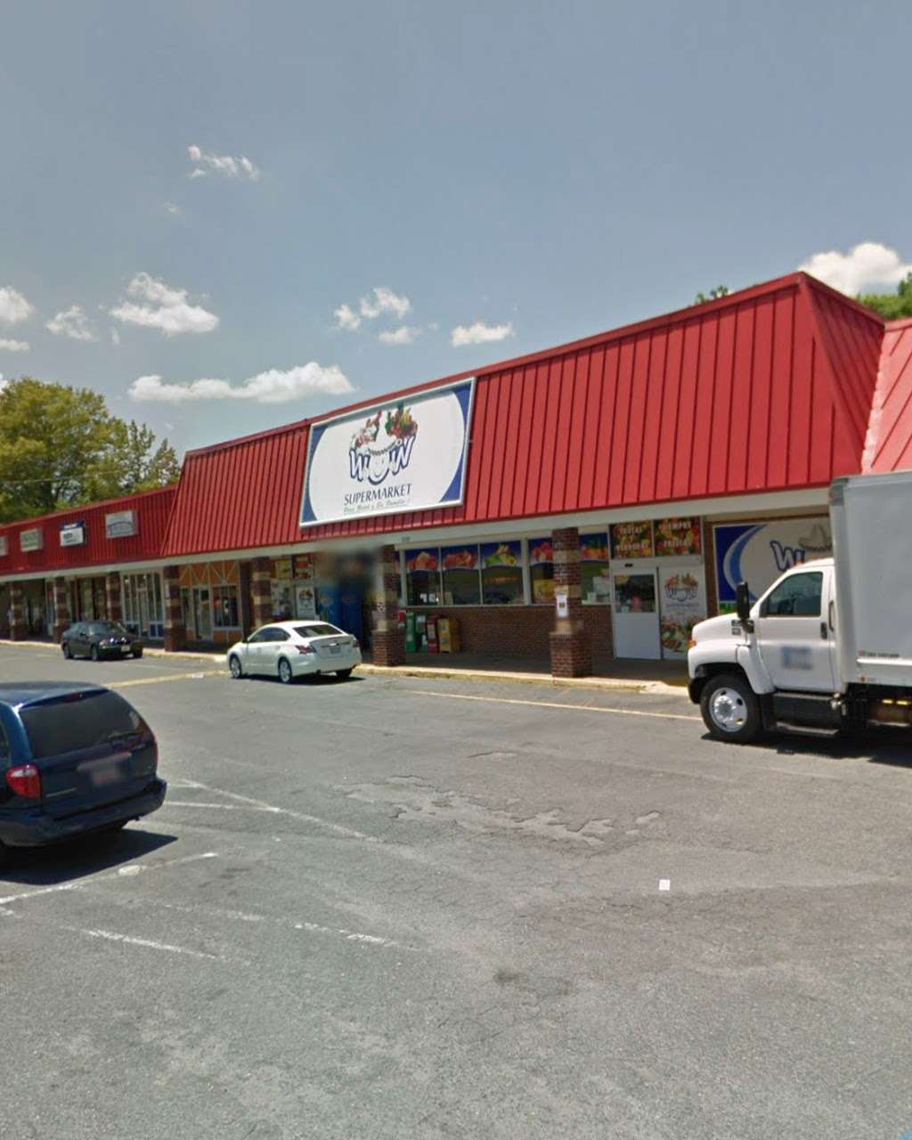 Los Reyes Supermarket | 6129 The Plaza, Charlotte, NC 28215, USA