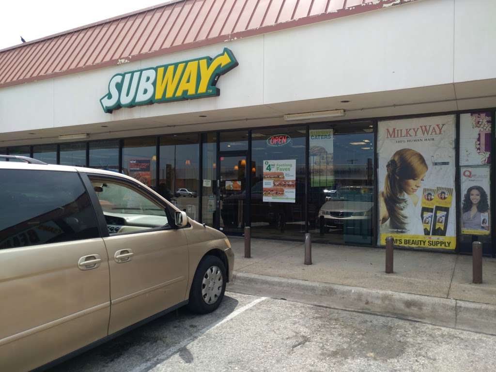 Subway | 2231 Singleton Blvd, Dallas, TX 75212, USA | Phone: (214) 689-7827