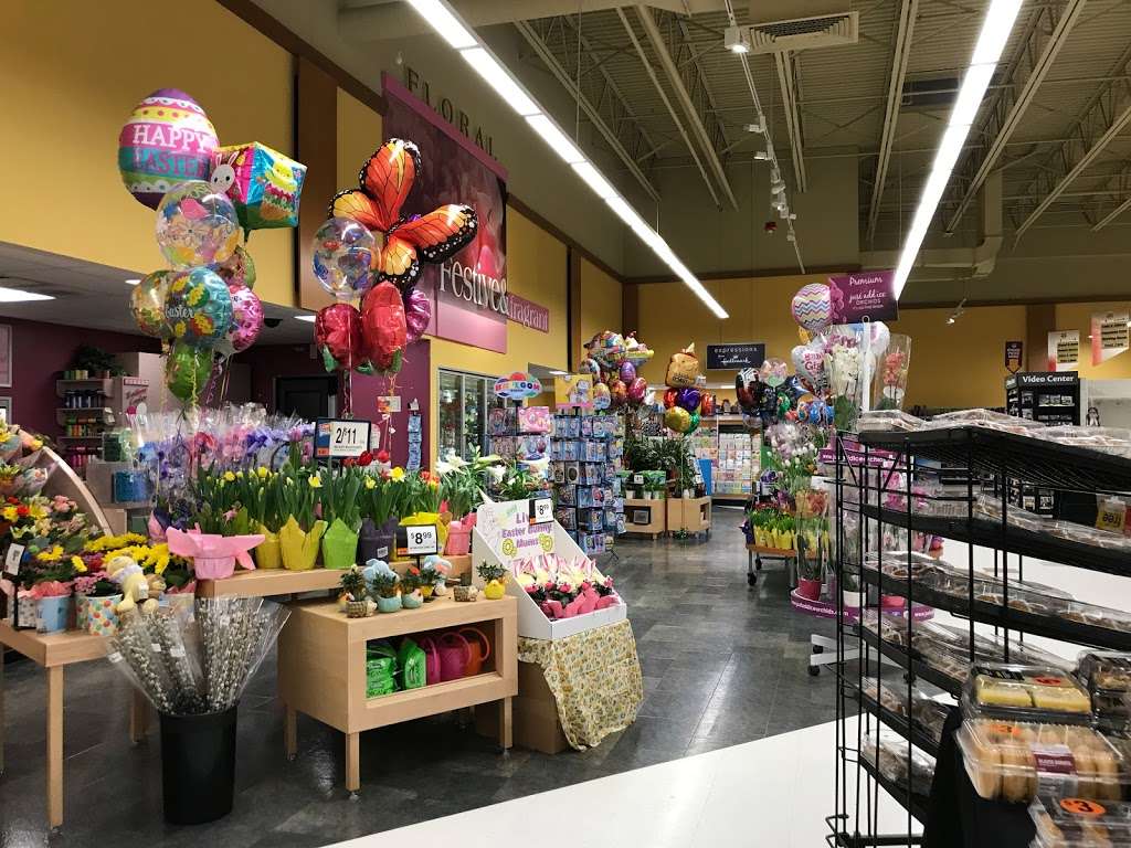 Stop & Shop | 109 Taunton St, Plainville, MA 02762 | Phone: (508) 643-2603