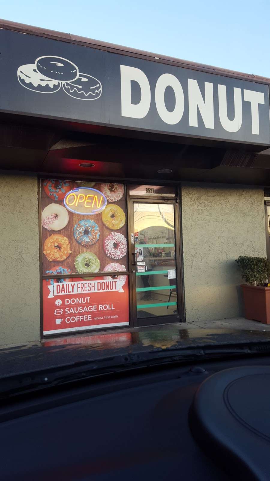 Ferguson Donut Shop | 8537 Ferguson Rd, Dallas, TX 75228 | Phone: (214) 328-0690