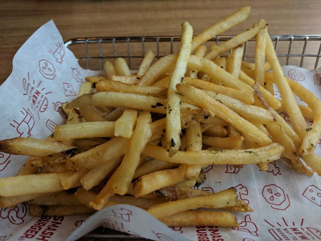 Smashburger | 5 S Morehall Rd Ste 400, Malvern, PA 19355, USA | Phone: (484) 318-8572