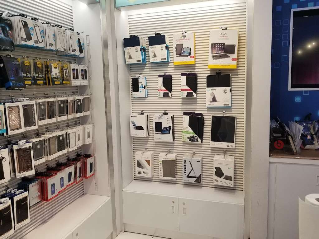 iStore | 8183 Airport Blvd, Houston, TX 77061, USA | Phone: (832) 589-1332