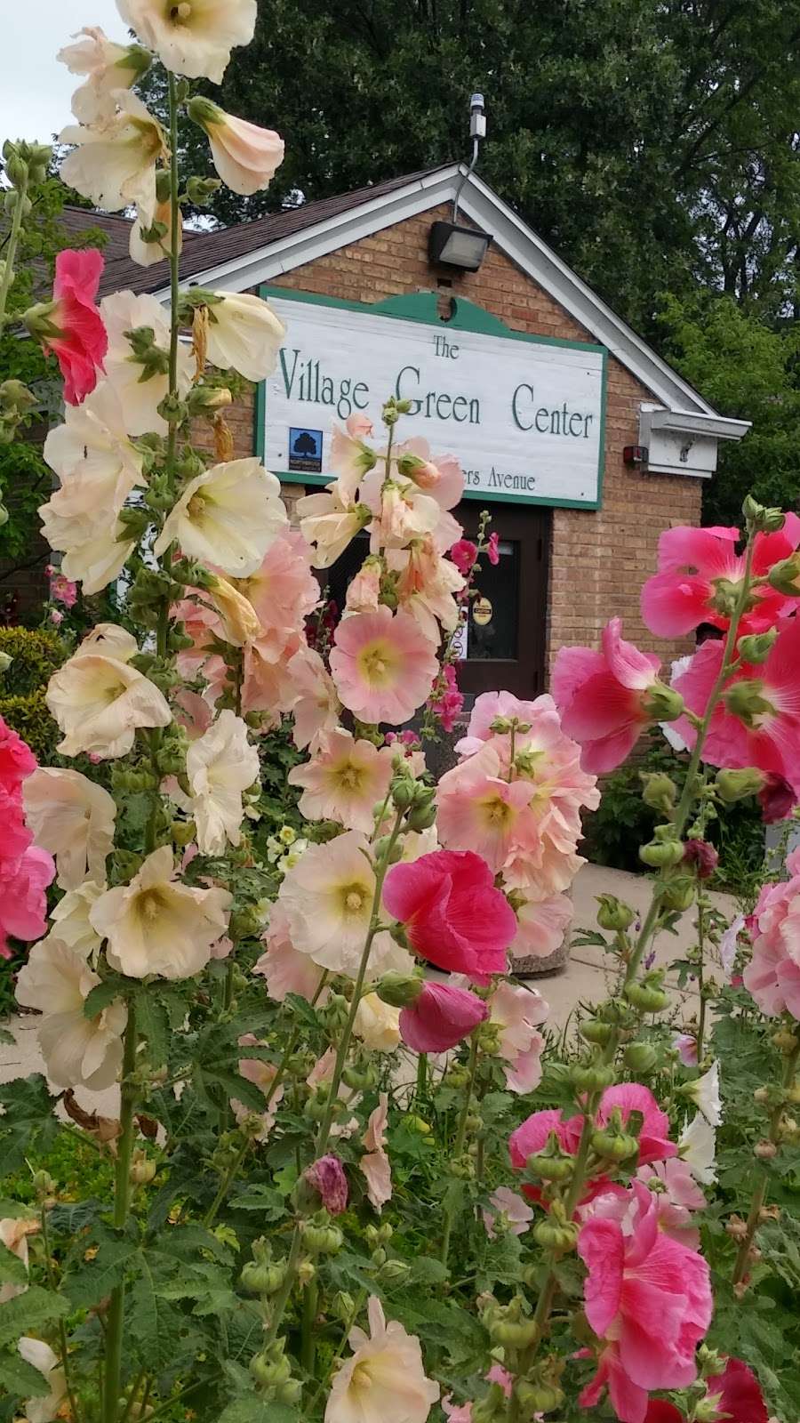 Northbrook Park District - Village Green | 1810 Walters Ave, Northbrook, IL 60062, USA | Phone: (847) 291-2980
