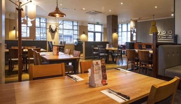 Premier Inn Harlow | Cambridge Rd, Harlow CM20 2EP, UK | Phone: 0871 527 8488