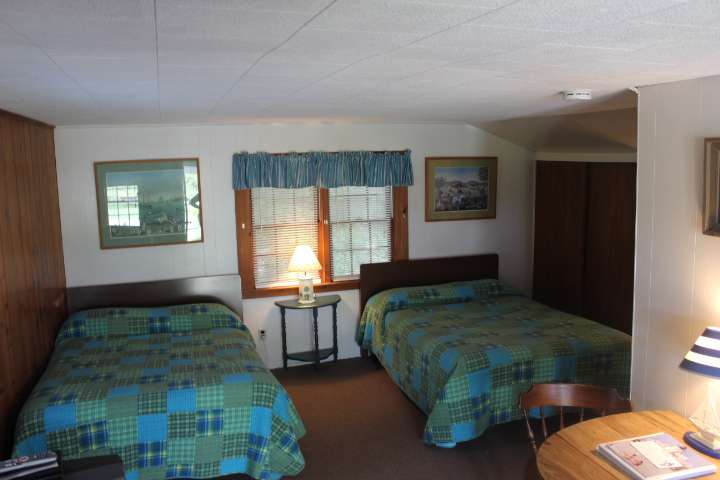 Sheas Riverside Inn & Motel | 132 Main St, Essex, MA 01929, USA | Phone: (978) 768-6800