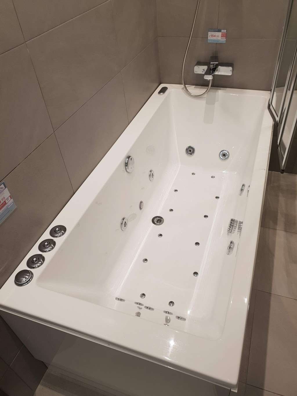 Better Bathrooms | Southend Arterial Rd, Romford RM3 0BX, UK | Phone: 01708 548202
