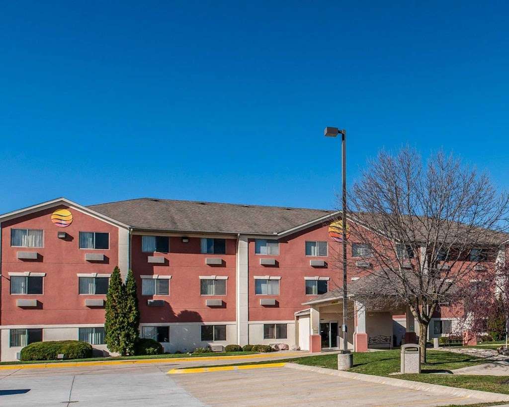 Comfort Inn | 36 W Rampart Rd, Shelbyville, IN 46176 | Phone: (317) 398-8044