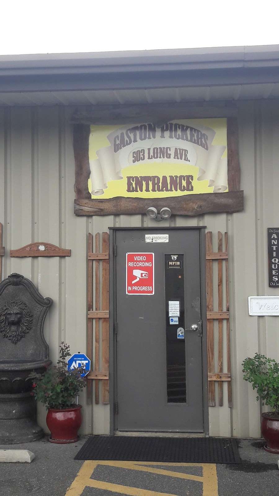 Gaston Pickers | 503 E Long Ave, Gastonia, NC 28054, USA | Phone: (704) 852-7055