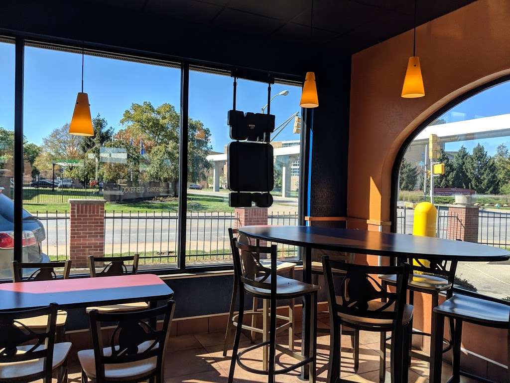 Taco Bell | 951 Indiana Ave, Indianapolis, IN 46202, USA | Phone: (317) 632-4238