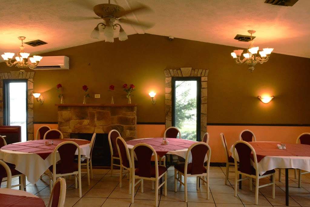 Castellos Restaurant | 15731 Pennsylvania Ave N, State Line, PA 17263, USA | Phone: (717) 597-1819