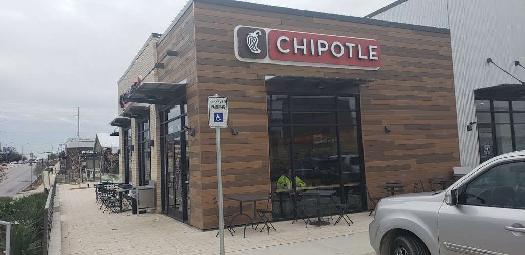 Chipotle Mexican Grill | 2427 W Mockingbird Lane Ste 150, Dallas, TX 75235, USA | Phone: (214) 366-0102