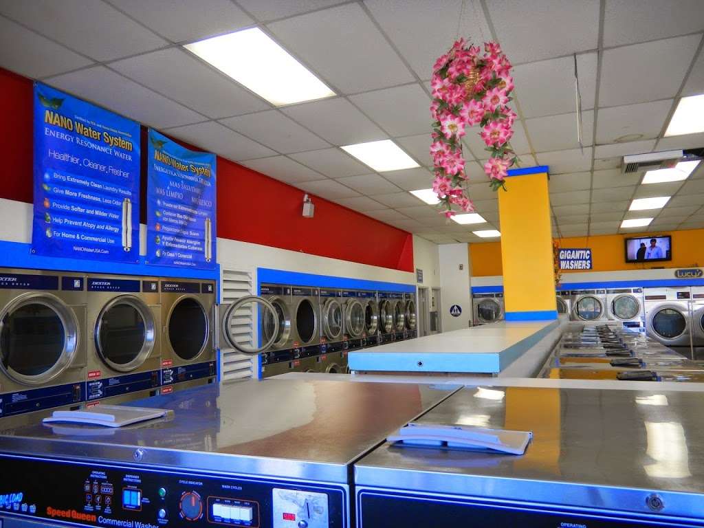 Lucys Laundromat | 10703 S Inglewood Ave, Inglewood, CA 90304, USA | Phone: (424) 261-0242
