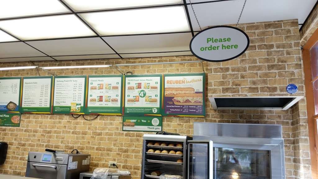 Subway | 1 Camino Santa Maria, San Antonio, TX 78228, USA | Phone: (210) 436-3334