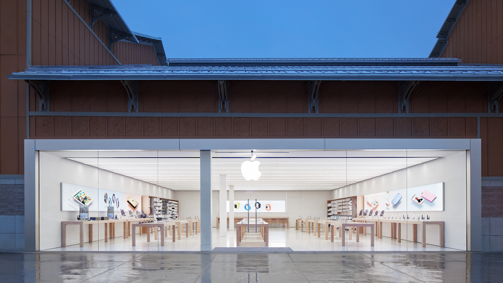 Apple Aspen Grove | 7301 S Santa Fe Dr, Littleton, CO 80120, USA | Phone: (303) 256-2580