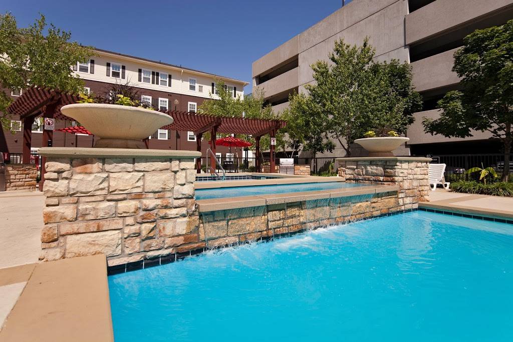 The Commons on Kinnear Apartments | 1150 Kinnear Rd, Columbus, OH 43212, USA | Phone: (614) 486-4222