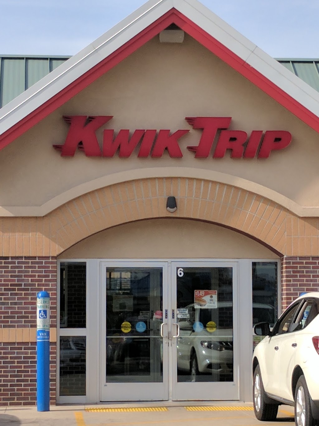 Kwik Trip | 6 W Hidden Trail, Elkhorn, WI 53121, USA | Phone: (262) 723-7179