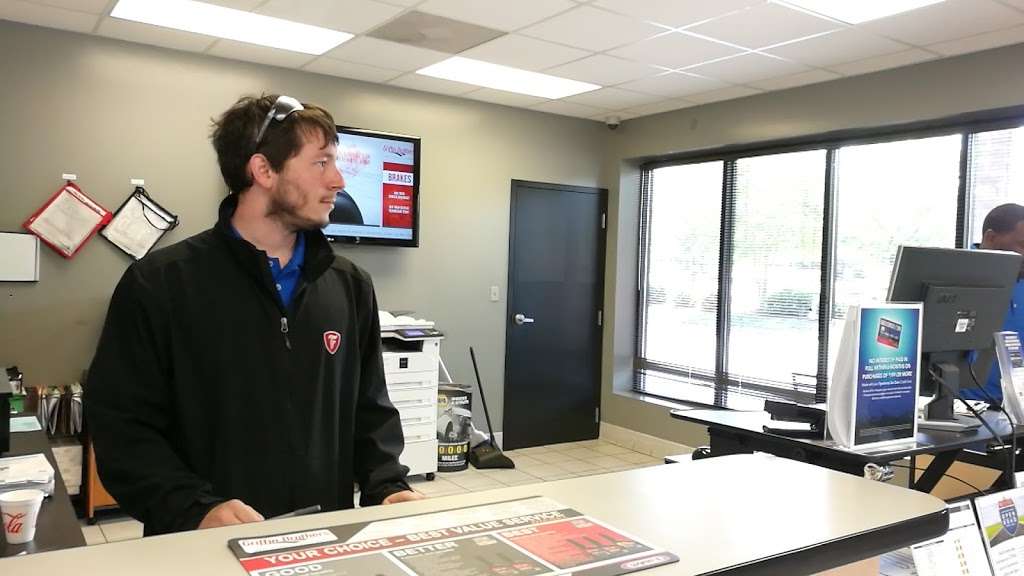 Mavis Discount Tire | 10123 Park Rd, Charlotte, NC 28210, USA | Phone: (704) 341-8473