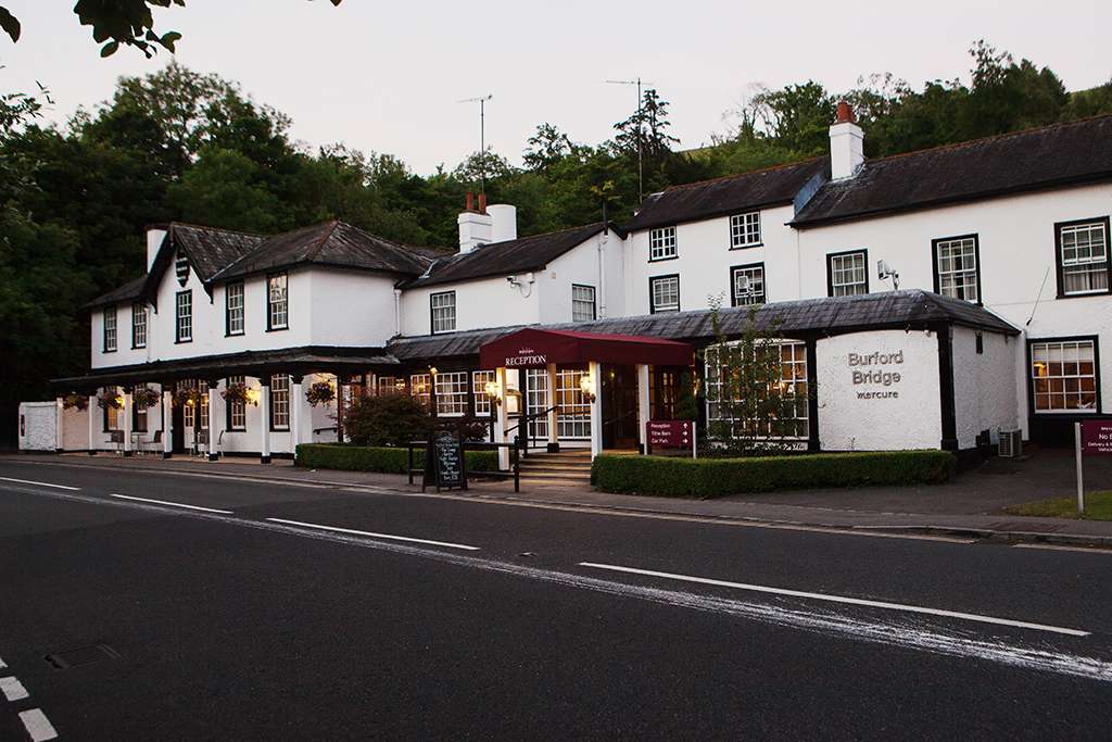 Mercure Box Hill Burford Bridge Hotel | At the Foot of Box Hill, Dorking RH5 6BX, UK | Phone: 020 7660 0684