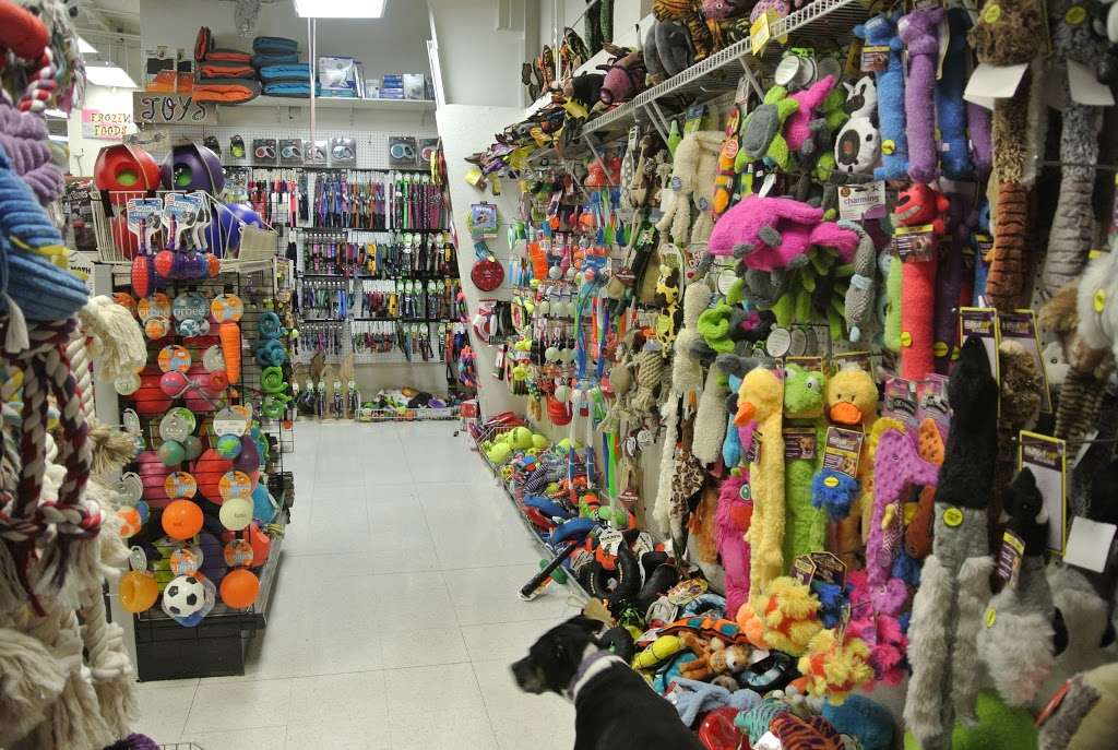 Poudre Pet & Feed Supply | 6204 S College Ave, Fort Collins, CO 80525, USA | Phone: (970) 225-1255