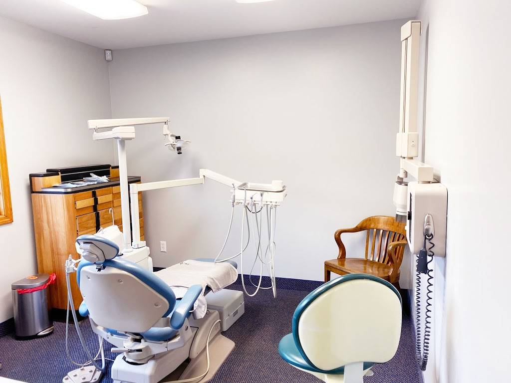 Schoene Gary R DDS | 1265 Center Rd, West Seneca, NY 14224, USA | Phone: (716) 674-7044