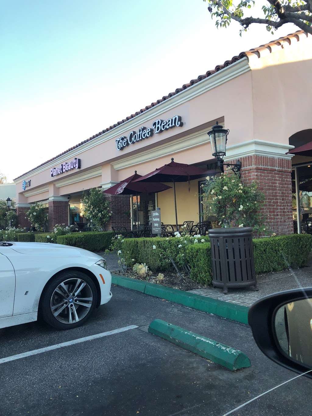 The Coffee Bean & Tea Leaf | 23635 Calabasas Rd, Calabasas, CA 91302 | Phone: (818) 225-1887