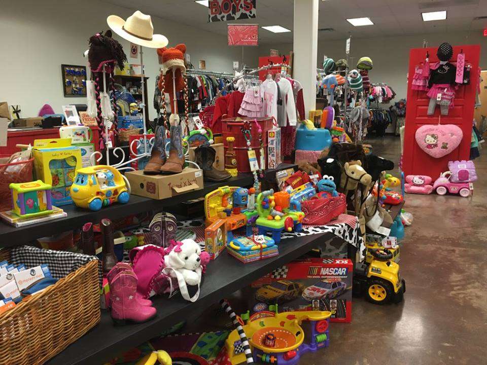 Buckaroos Upscale Resale for Boys and Girls | 3635 N Belt Line Rd, Sunnyvale, TX 75182, USA | Phone: (214) 377-9427