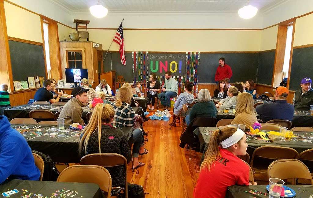 Buck Creek School | Perry, KS 66073, USA