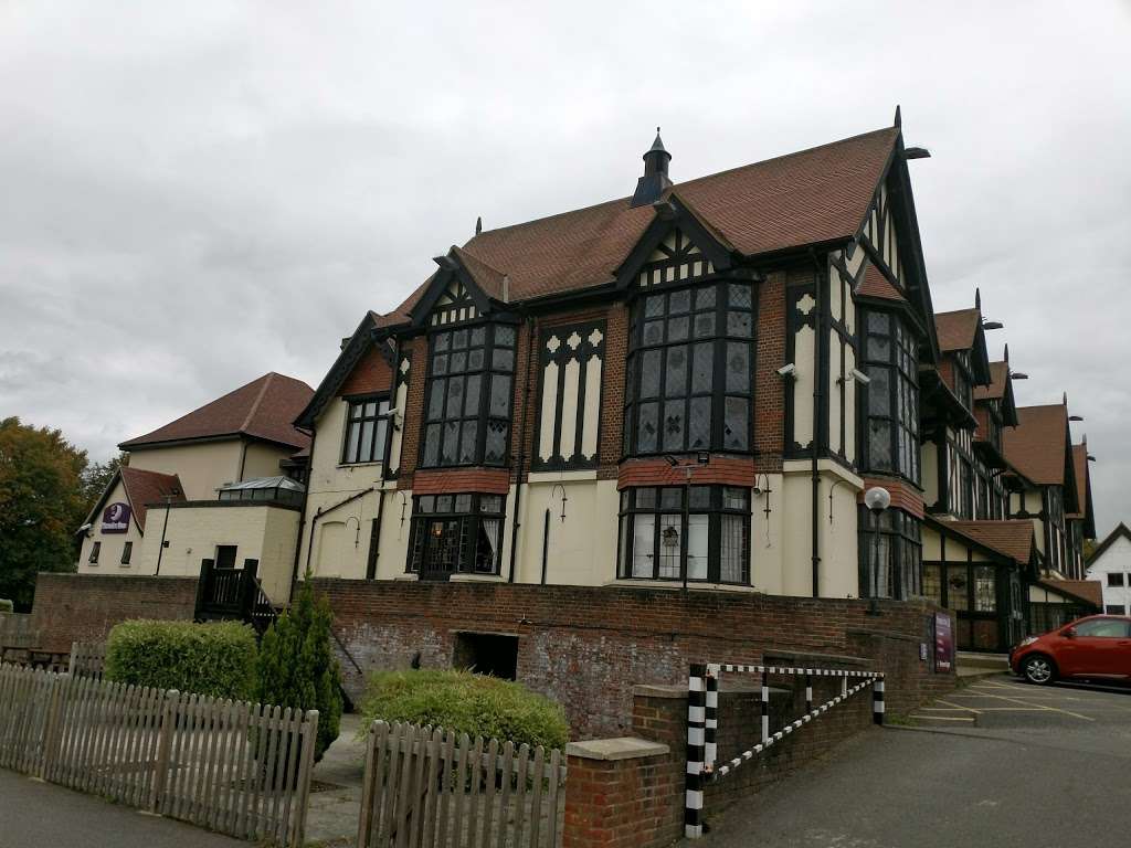 Brewers Fayre Royal Forest | Rangers Rd, Chingford, London E4 9QH, UK | Phone: 020 8523 7246