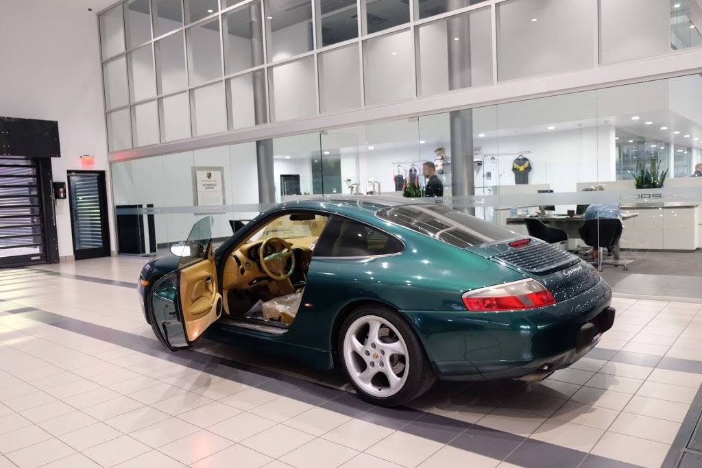 Porsche Chandler | 1010 S Gilbert Rd, Chandler, AZ 85286, USA | Phone: (480) 994-9000