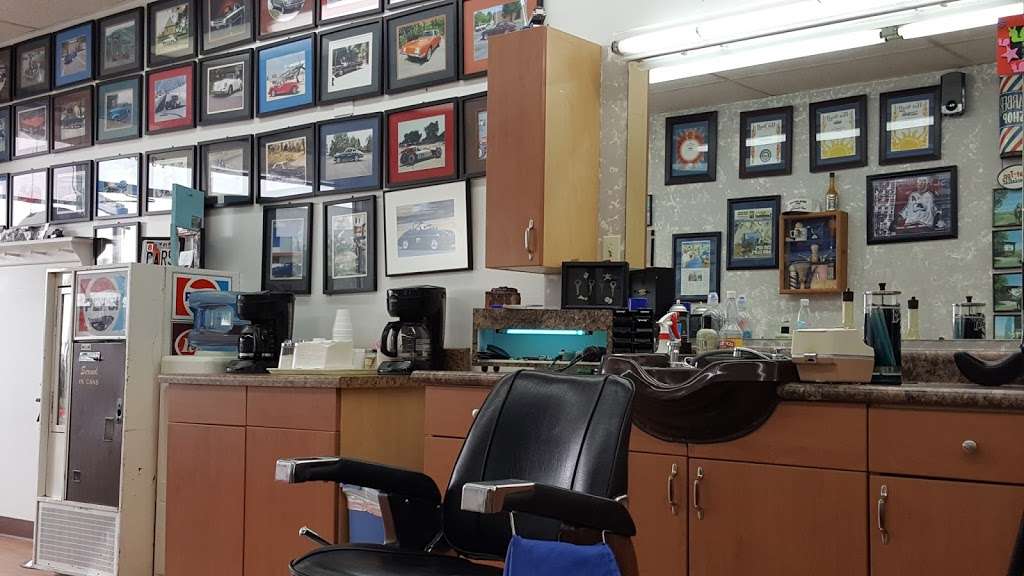 Ivans Barber Shop | 13694 E Alameda Ave, Aurora, CO 80012, USA | Phone: (303) 363-8114