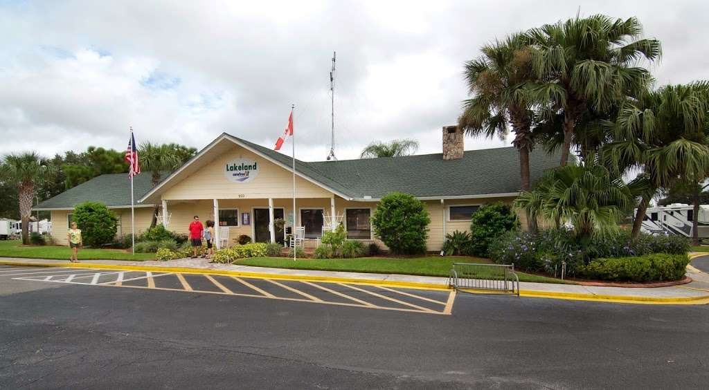 Lakeland RV Resort | 900 Old Combee Rd, Lakeland, FL 33805, USA | Phone: (863) 687-6146