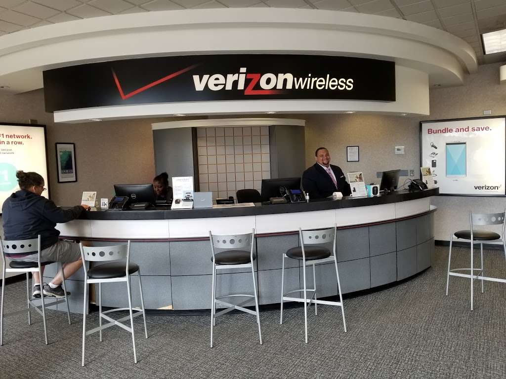 Verizon Authorized Retailer – Cellular Sales | 10950 Lee Hwy, Fairfax, VA 22030, USA | Phone: (703) 865-4578