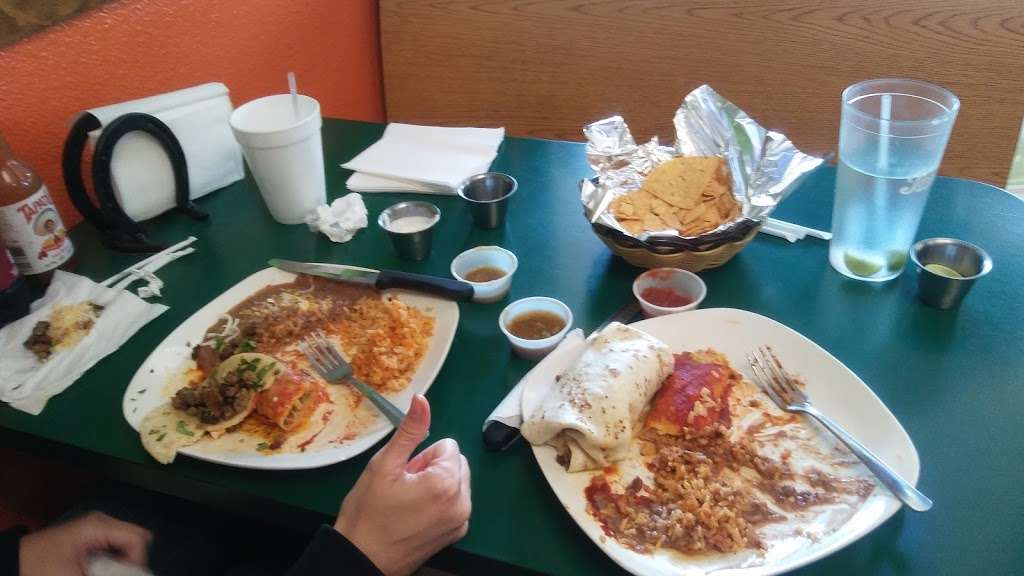 Taqueria Jalisco | 1160 Pitt School Rd # E, Dixon, CA 95620, USA | Phone: (707) 678-8721