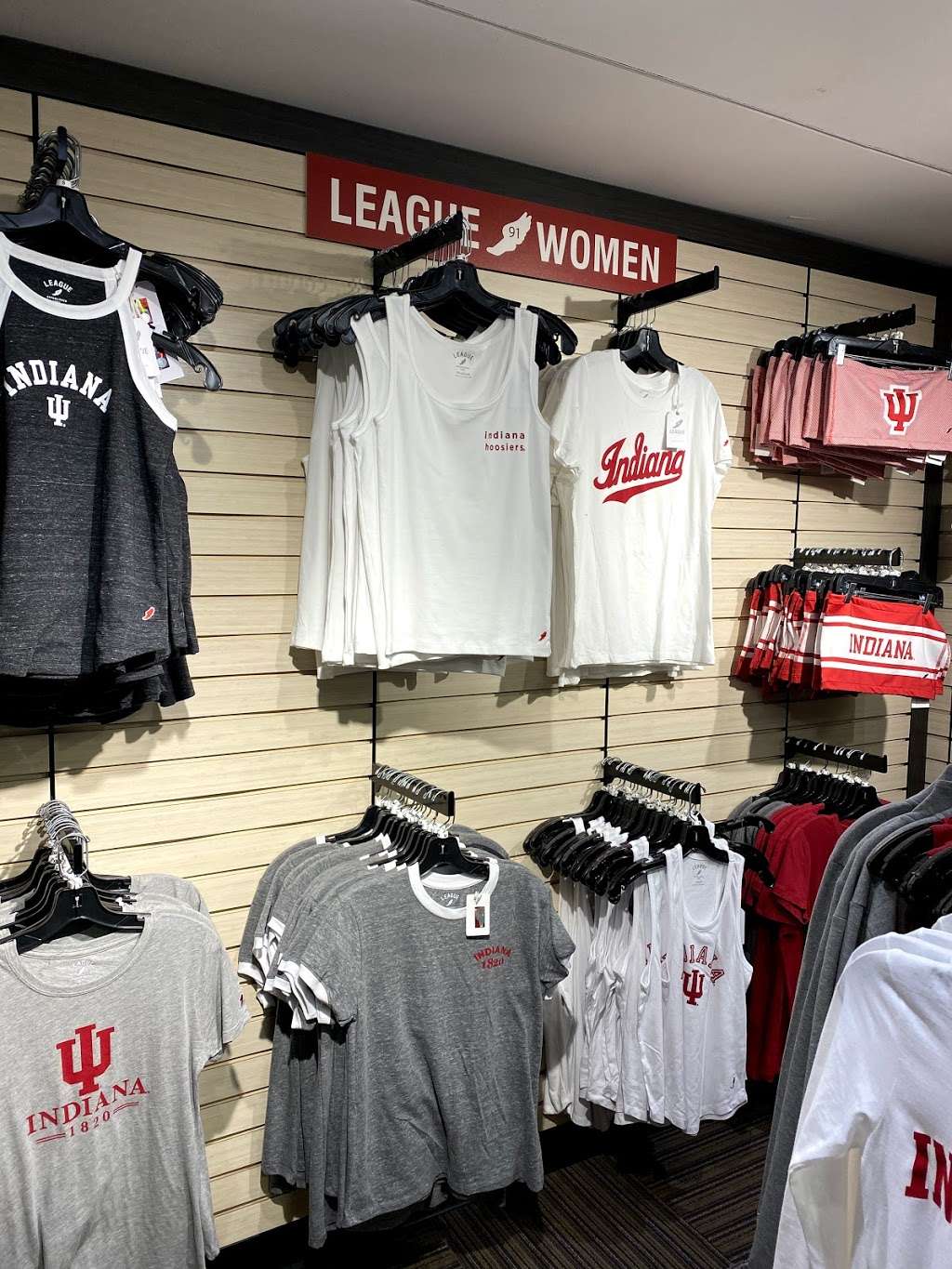 Indiana University Bookstore | 900 E 7th St, Bloomington, IN 47405, USA | Phone: (812) 331-2963