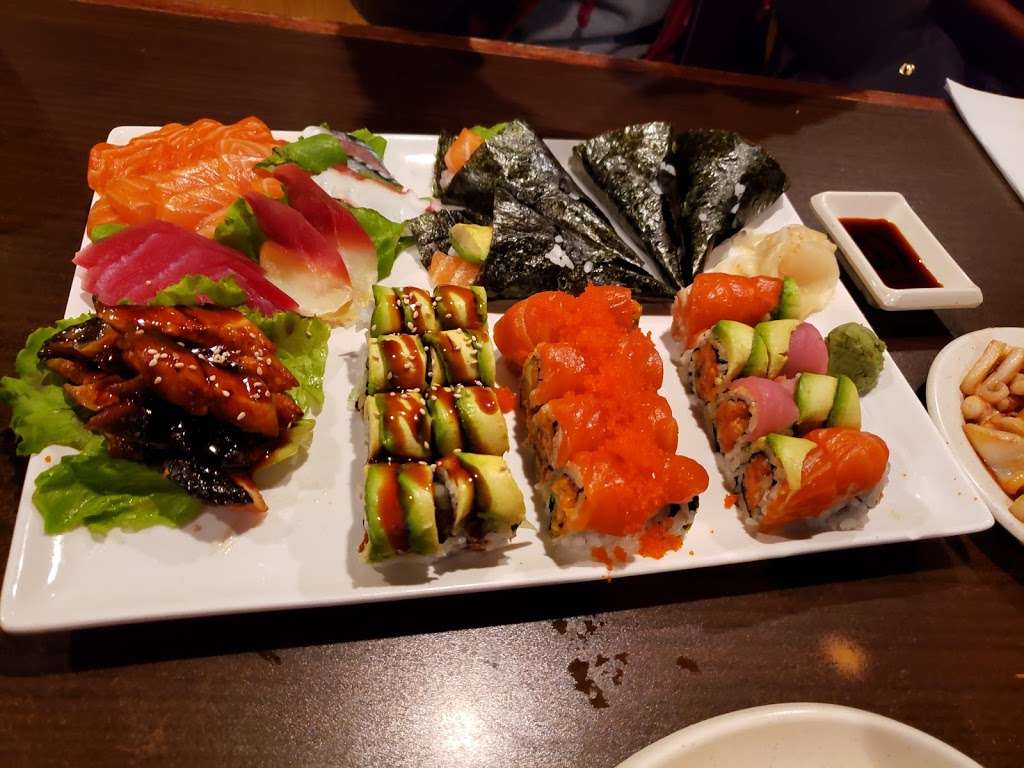 Sushi Kingdom | 148 NJ-73, Marlton, NJ 08053, USA | Phone: (856) 983-1211