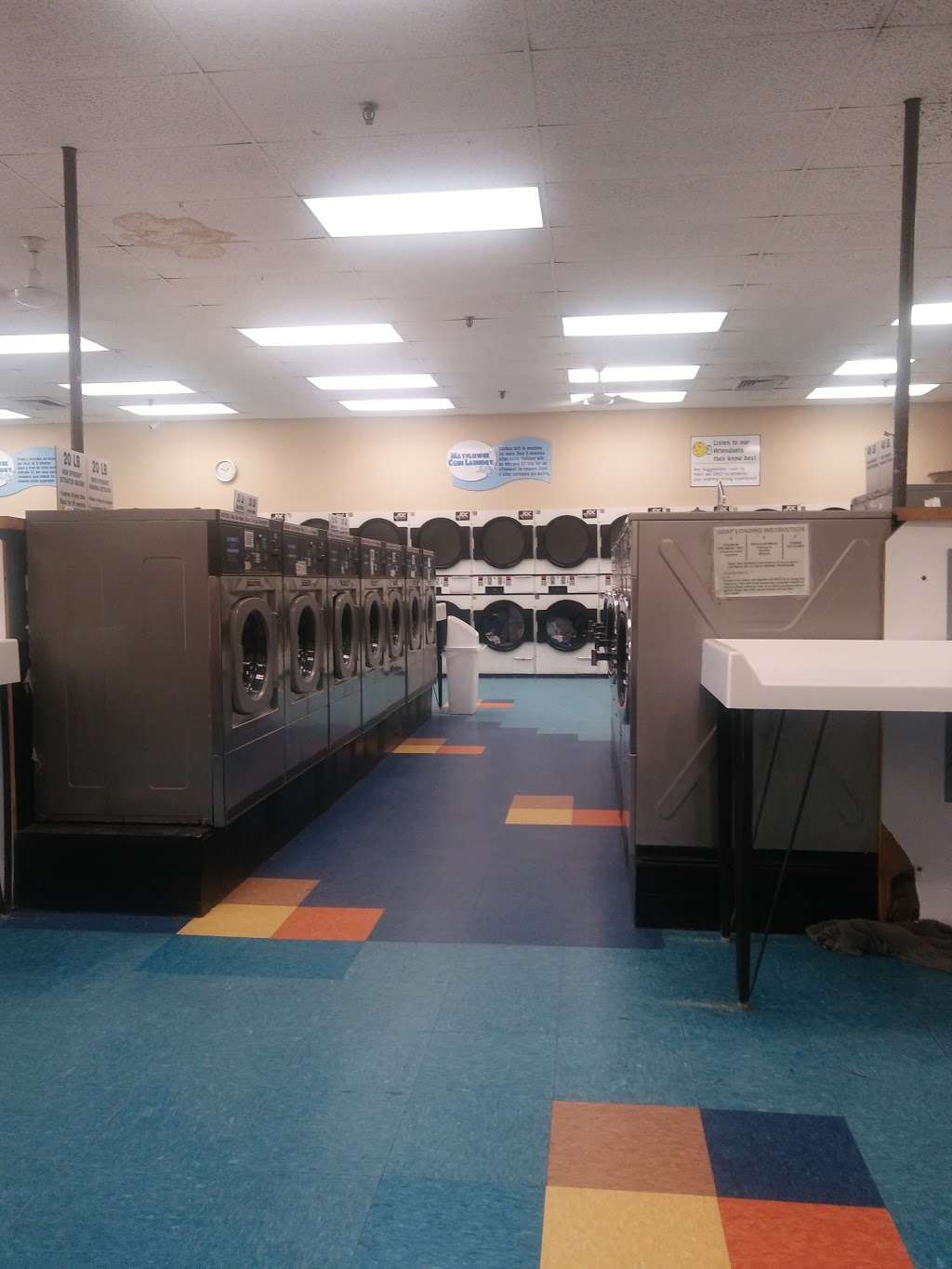 Mayflower CoinLaundry | 25 N Spooner St, Plymouth, MA 02360, USA | Phone: (508) 746-1027