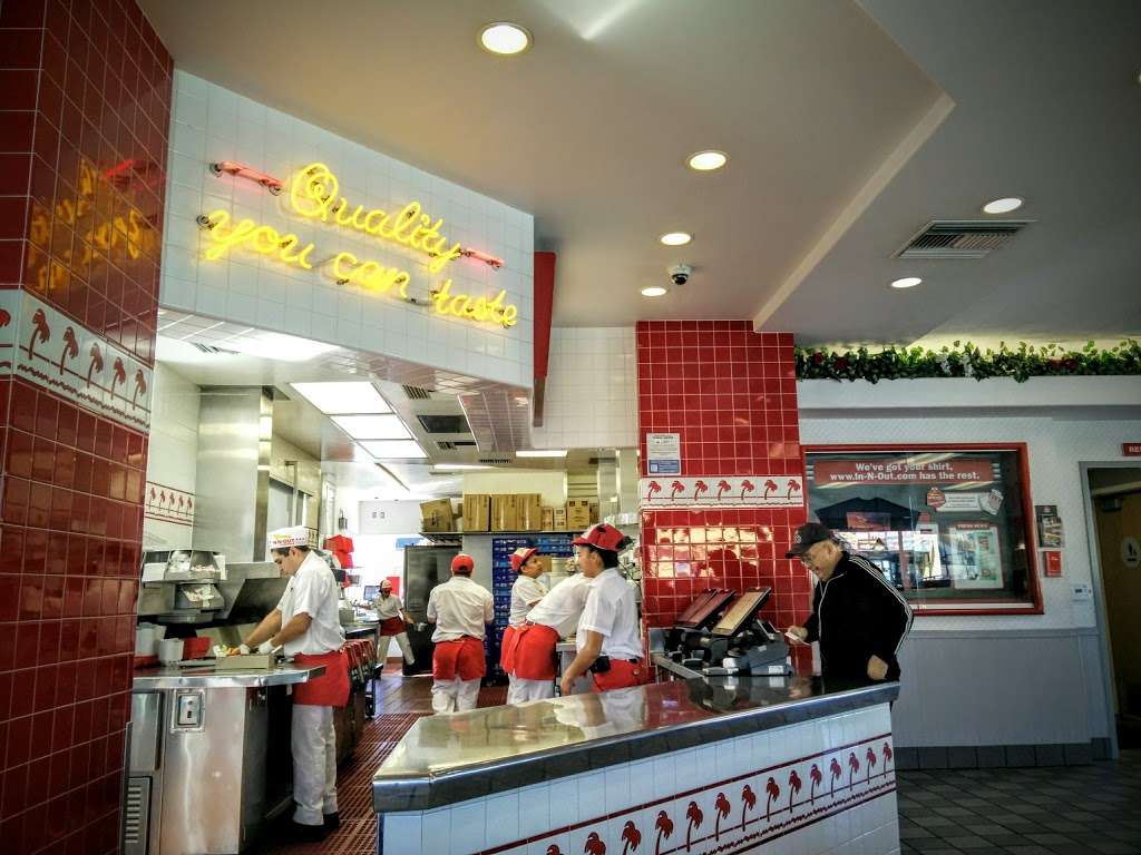 In-N-Out Burger | 1210 N Atlantic Blvd, Alhambra, CA 91801, USA | Phone: (800) 786-1000