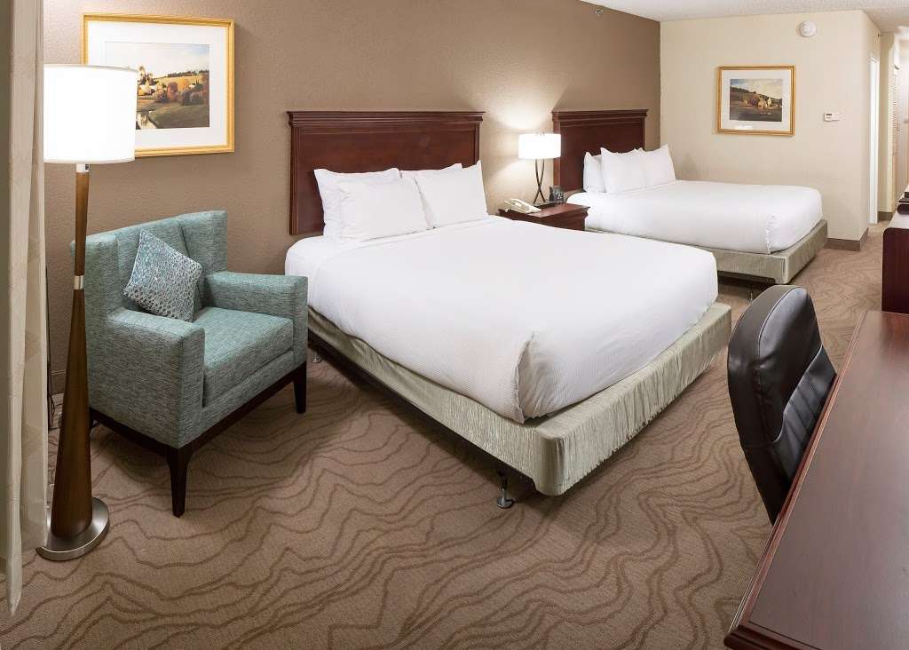 DoubleTree by Hilton Hotel Boston - Milford | 11 Beaver St, Milford, MA 01757, USA | Phone: (508) 478-7010
