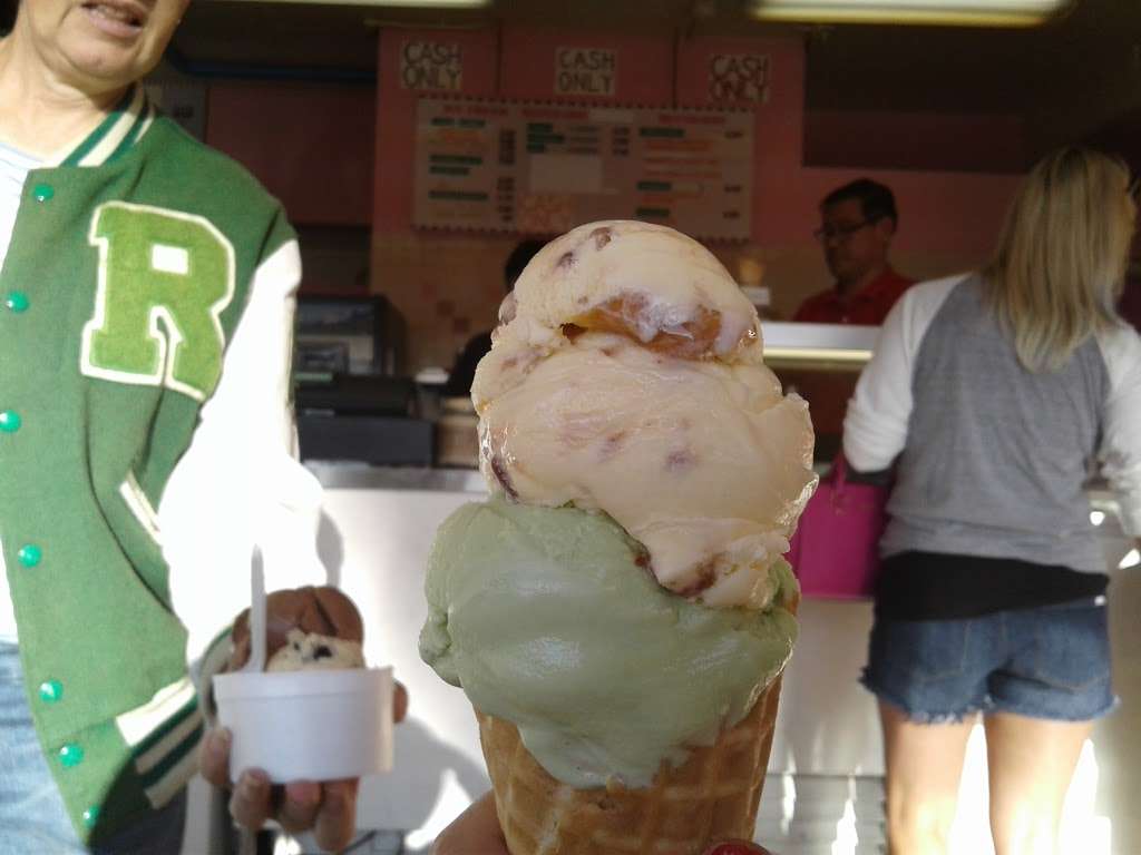 International Ice Cream | 135 International Boardwalk, Redondo Beach, CA 90277, USA