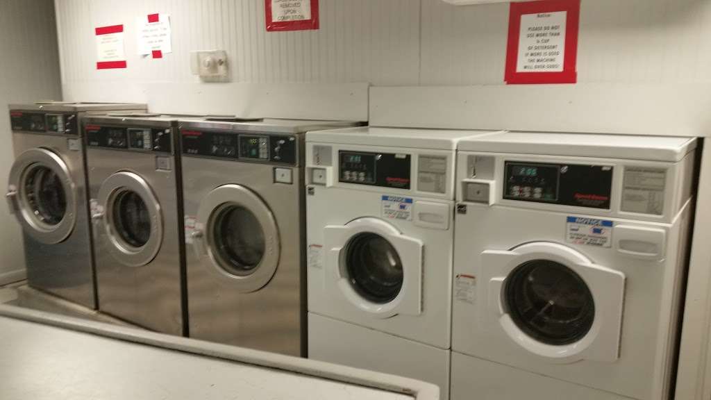 laundry Mat | 200 S 2nd St, Wernersville, PA 19565, USA | Phone: (610) 698-1686